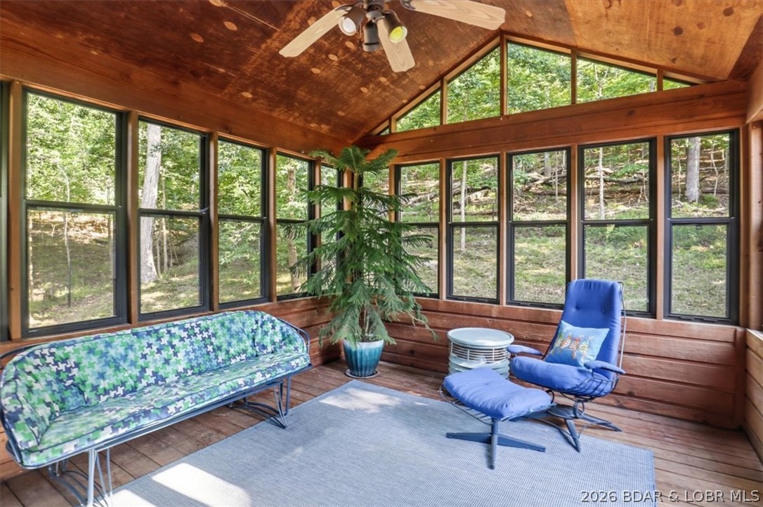 Paradise Valley Unit 1 - Residential