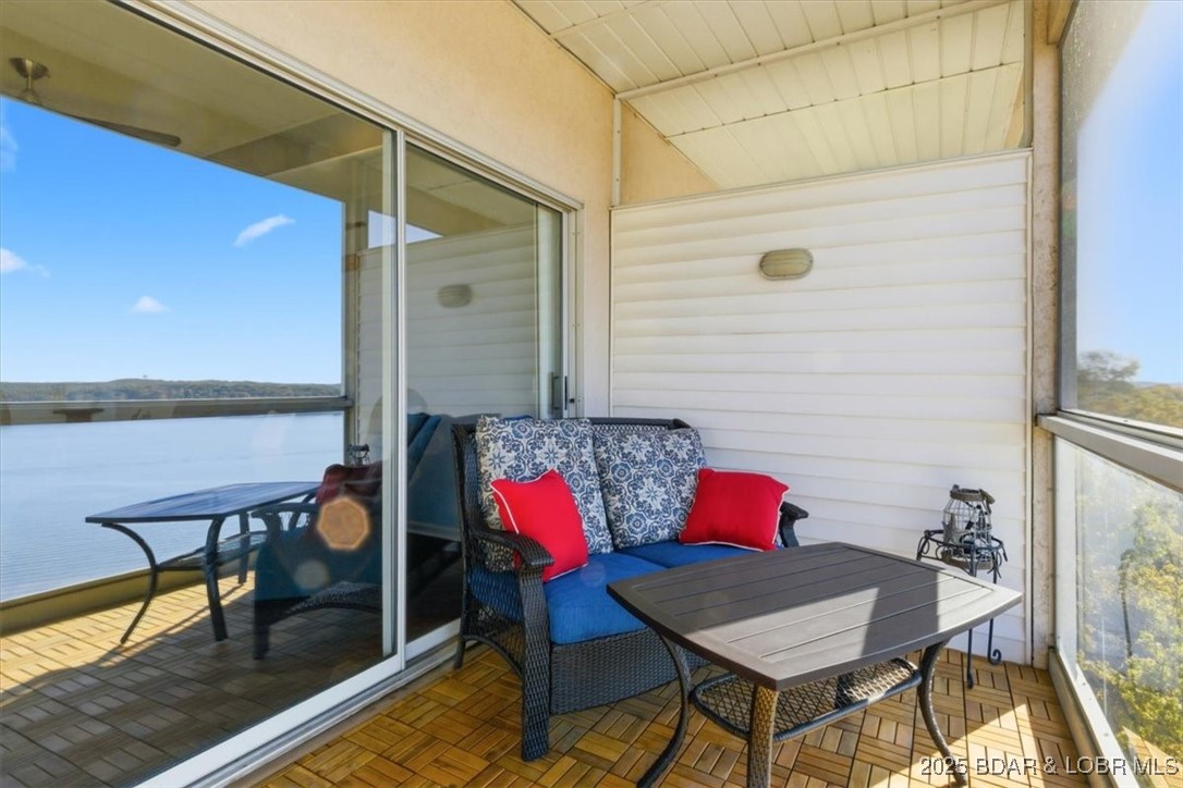 Emerald Bay Condominium - Residential