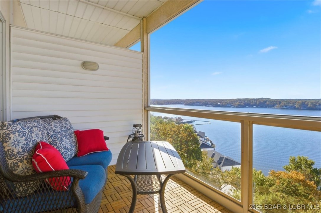 Emerald Bay Condominium - Residential