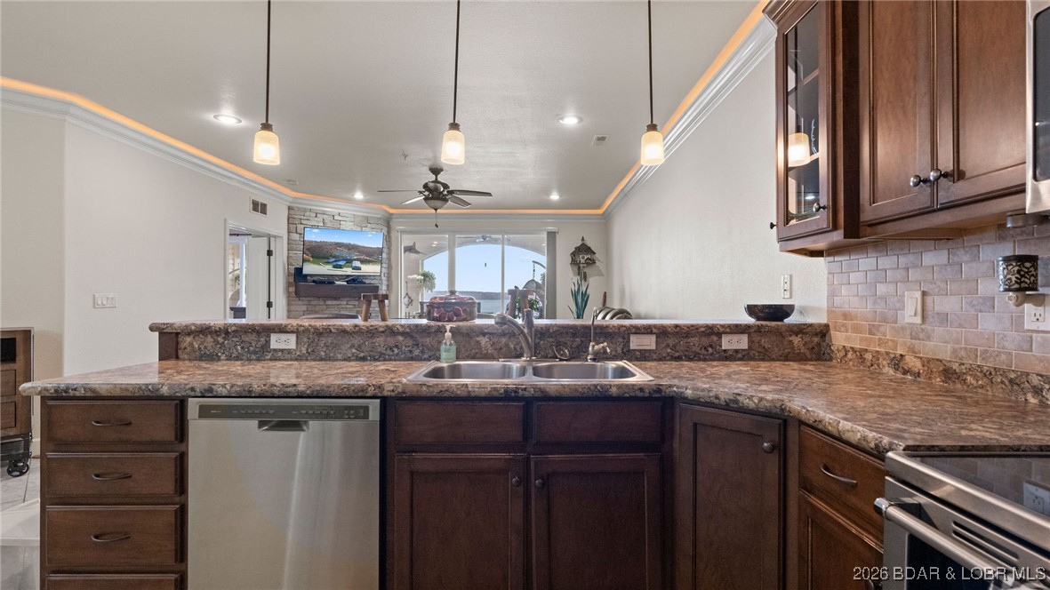 Trinity Pointe Condominiums - Residential