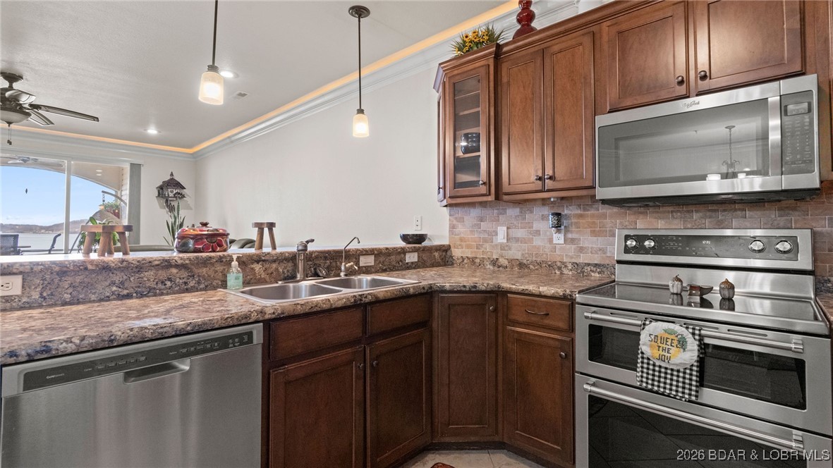 Trinity Pointe Condominiums - Residential