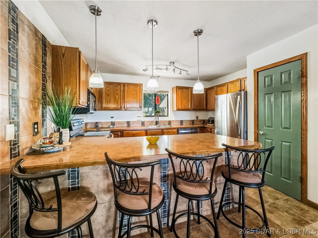 11 West Condominiums - Residential