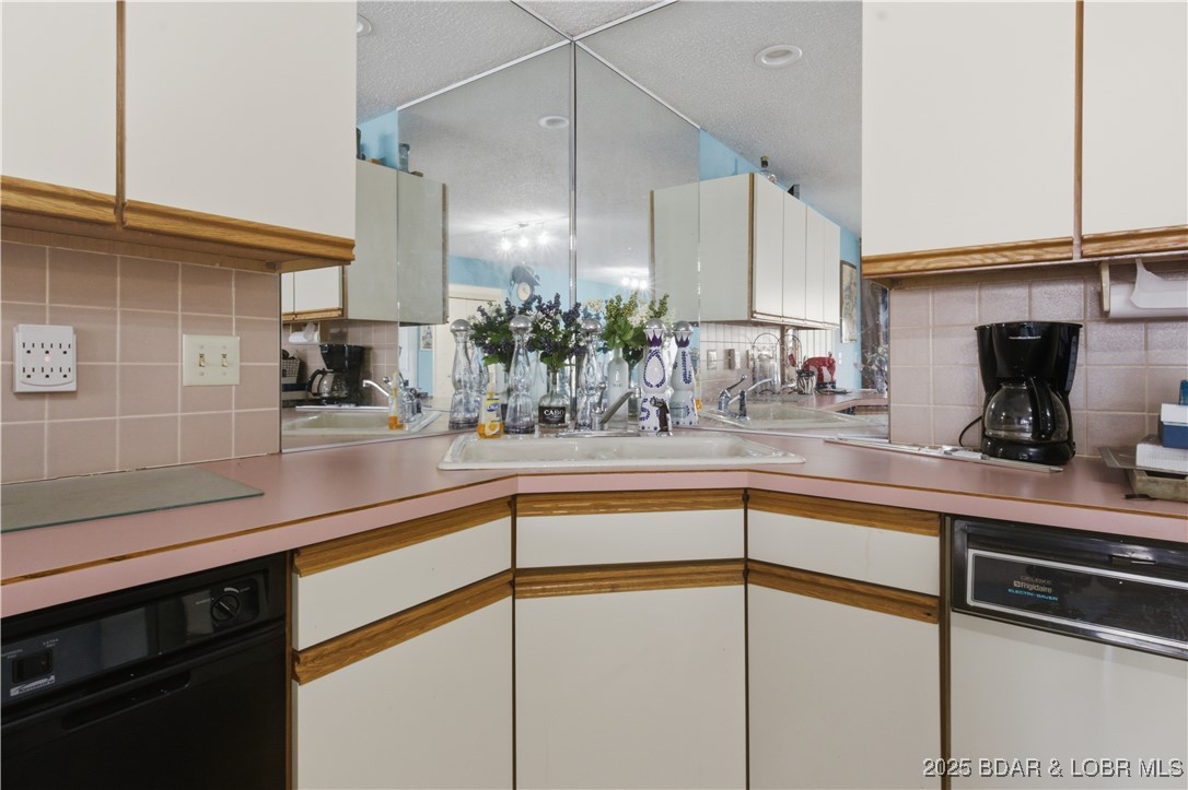 Southwood Shores Condominium - Residential