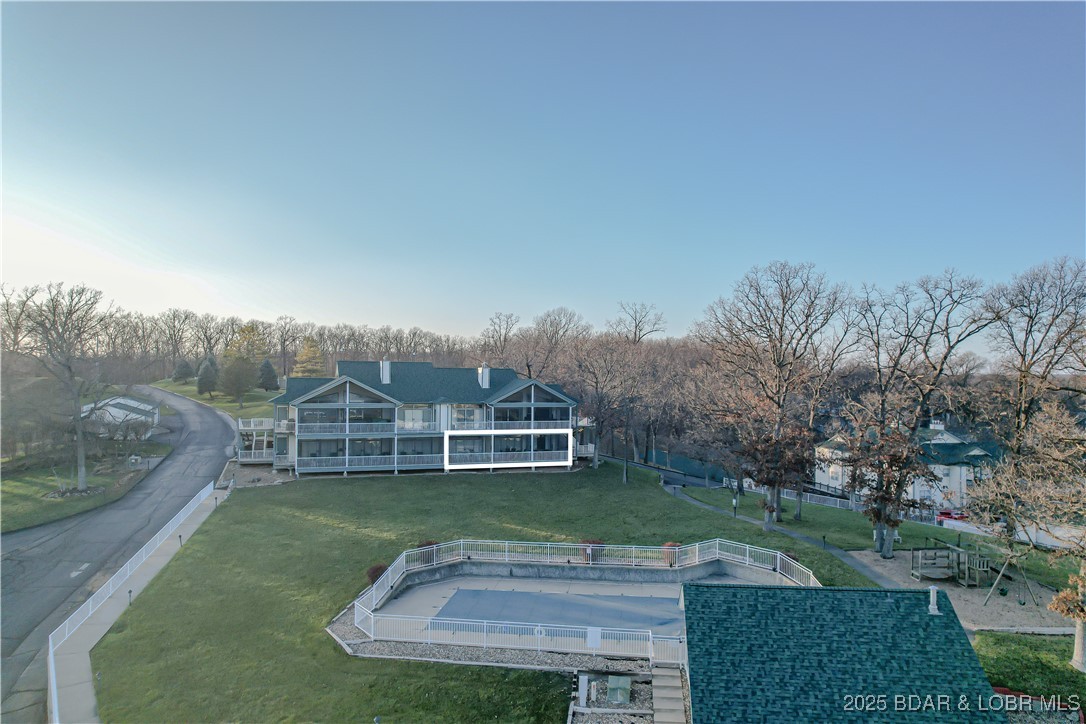 The Evergreens On The Lake - Residential