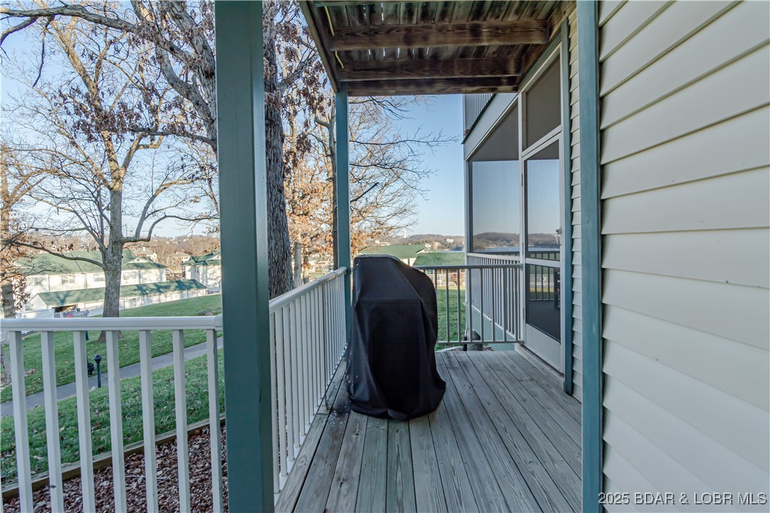 The Evergreens On The Lake - Residential