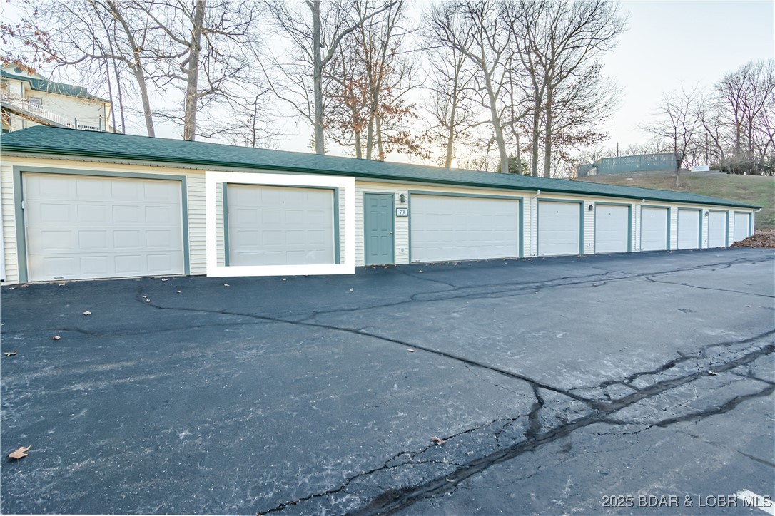 The Evergreens On The Lake - Residential