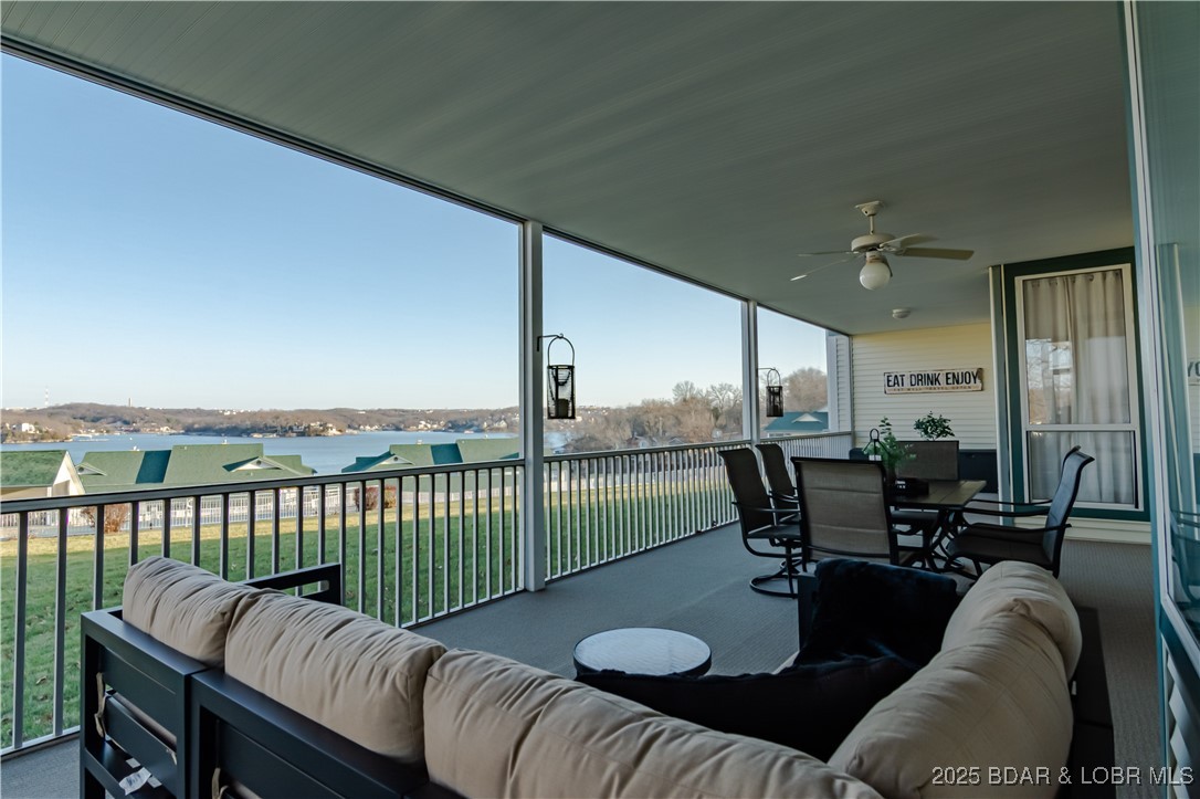 The Evergreens On The Lake - Residential