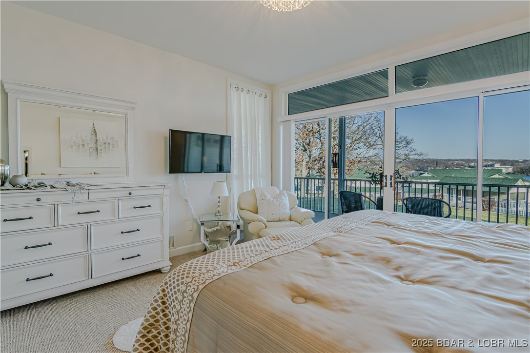 The Evergreens On The Lake - Residential