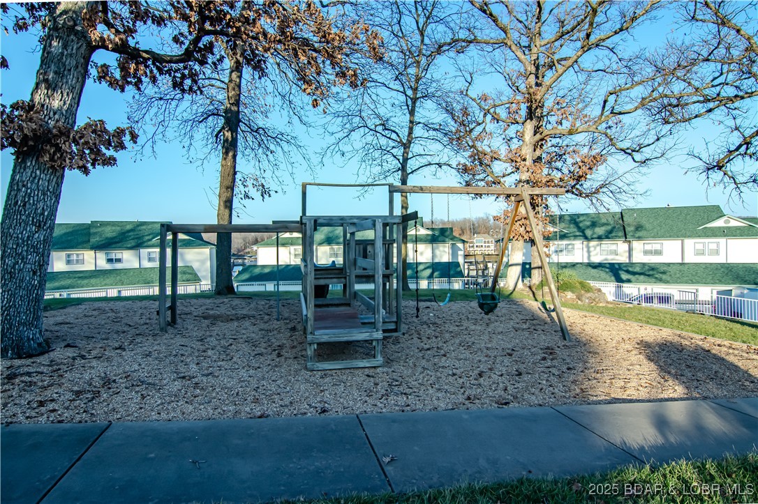 The Evergreens On The Lake - Residential