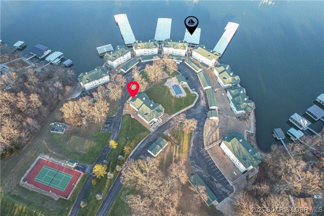 The Evergreens On The Lake - Residential