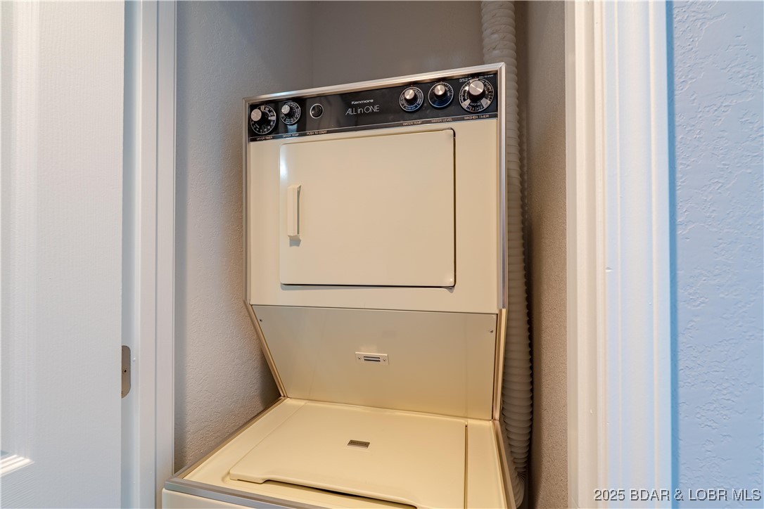 Indian Pointe Condominium - Residential