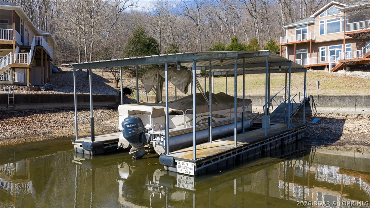 Ledge Stone Estates - Residential