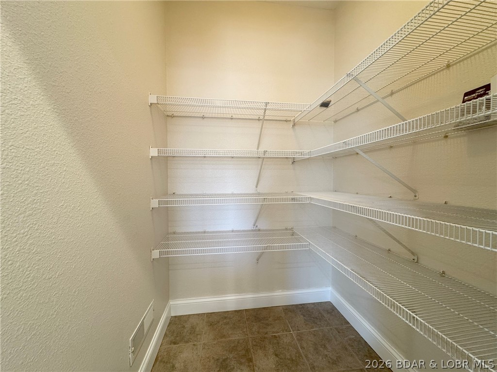 Ledge Stone Estates - Residential