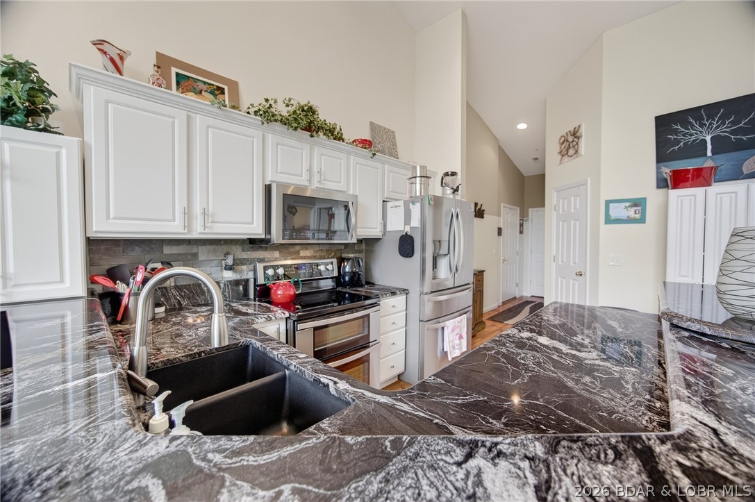 Cedar Heights Condominium - Residential
