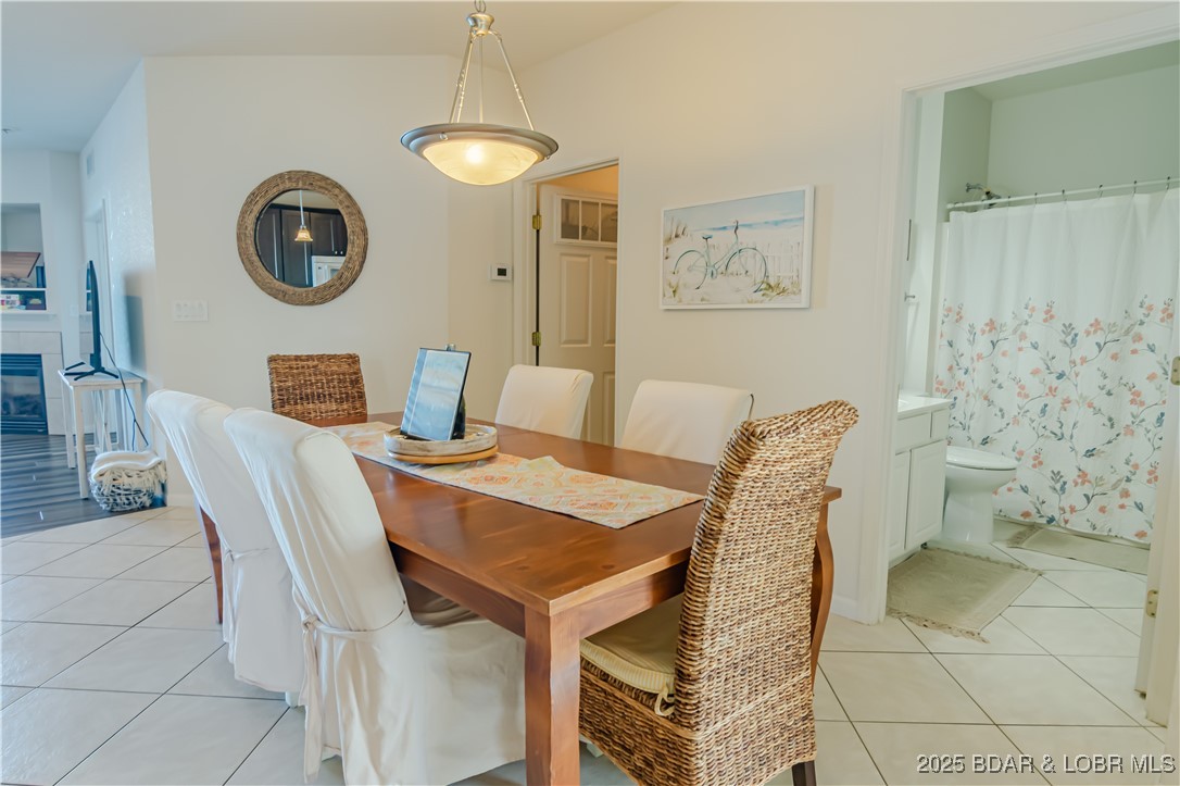 Osage Beach, Missouri 65065, United States, 3 Bedrooms Bedrooms, ,2 BathroomsBathrooms,Residential,Active,18358