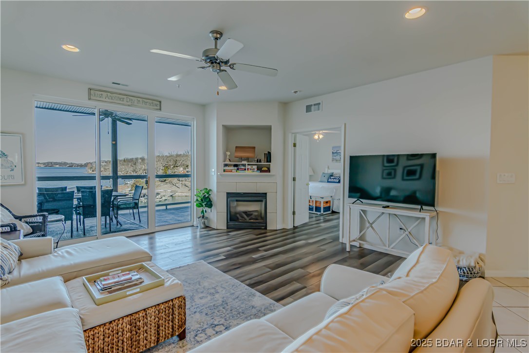 Osage Beach, Missouri 65065, United States, 3 Bedrooms Bedrooms, ,2 BathroomsBathrooms,Residential,Active,18358