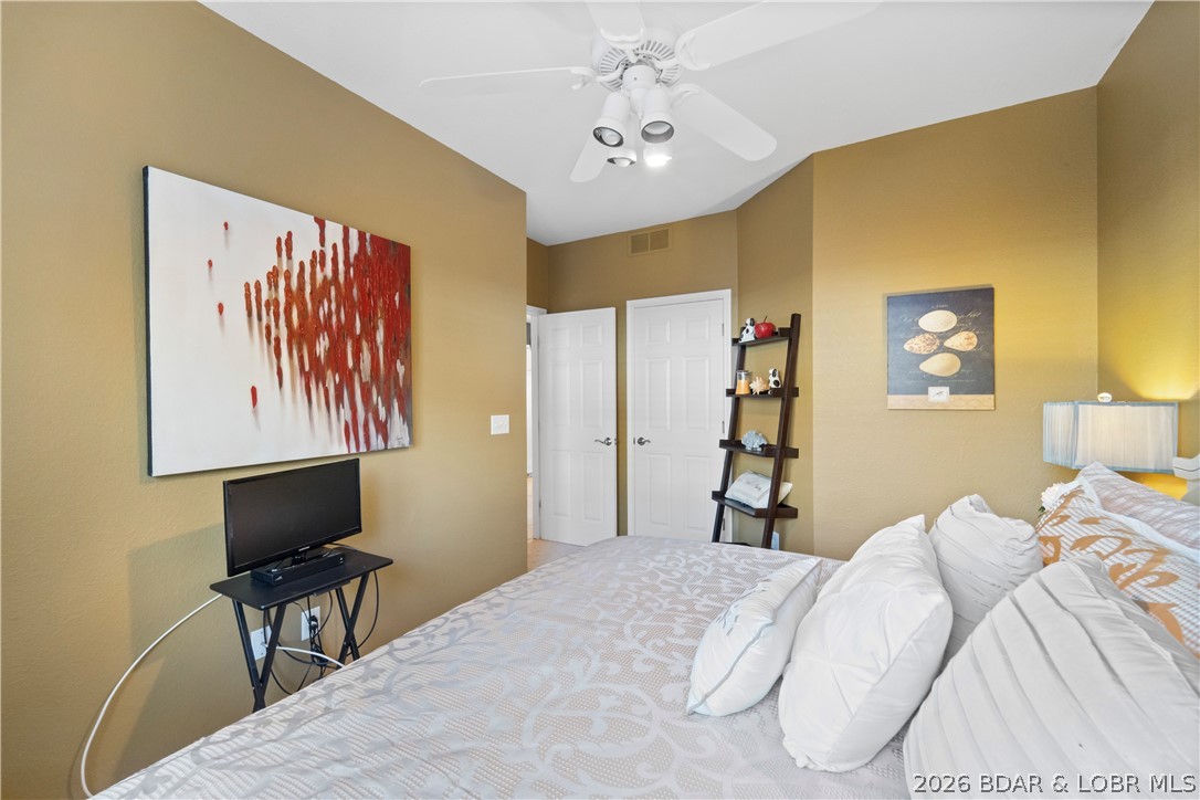 Palisades Condominium - Residential