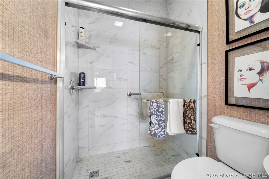 Palisades Condominium - Residential