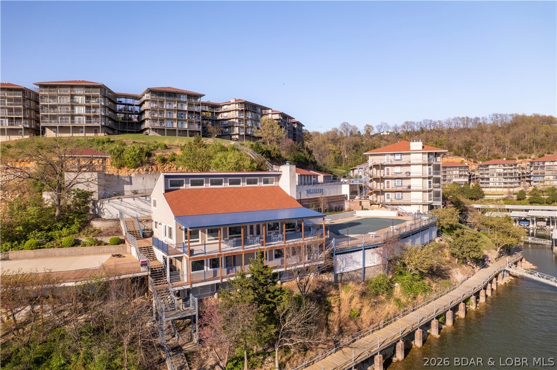 Palisades Condominium - Residential