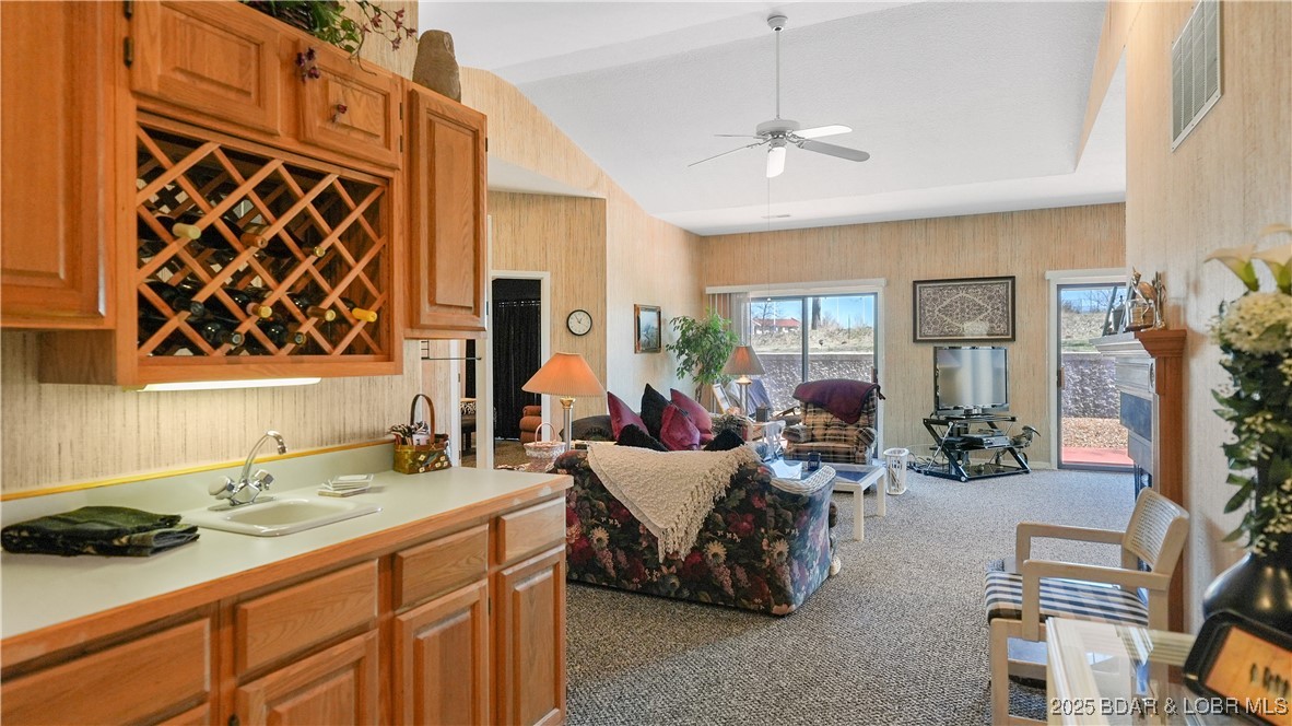 Four Seasons Racqt-Cntry Club - Residential