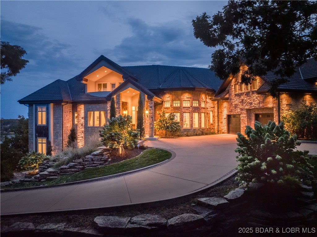 Lake Ozark, Missouri 65049, United States, 5 Bedrooms Bedrooms, ,6 BathroomsBathrooms,Residential,Active,220503