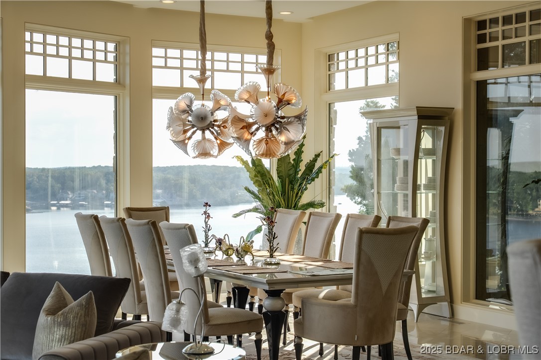 Lake Ozark, Missouri 65049, United States, 5 Bedrooms Bedrooms, ,6 BathroomsBathrooms,Residential,Active,220503