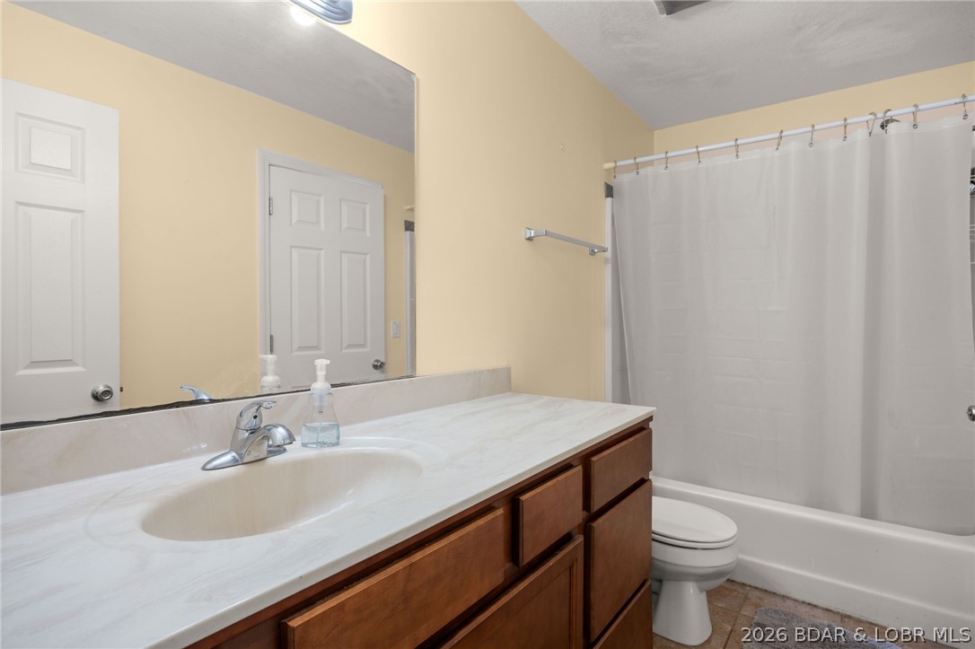 Hawks Nest Lodge Condominium - Residential