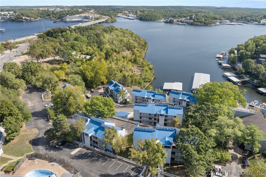 Hawks Nest Lodge Condominium - Residential