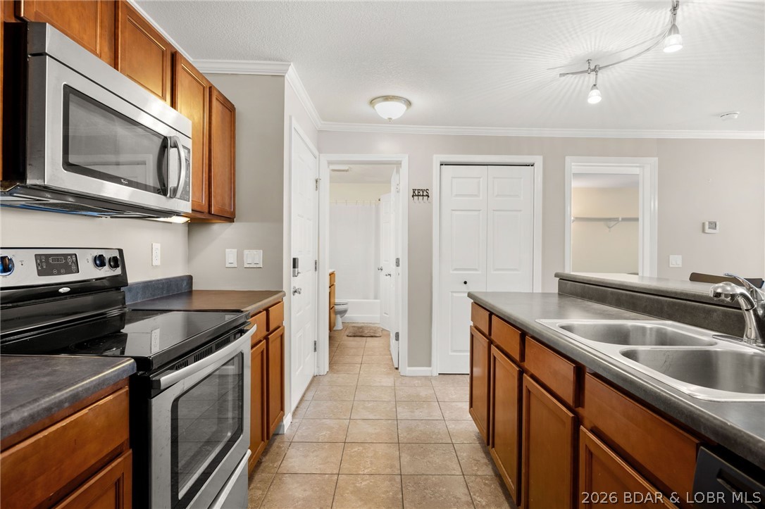 Hawks Nest Lodge Condominium - Residential