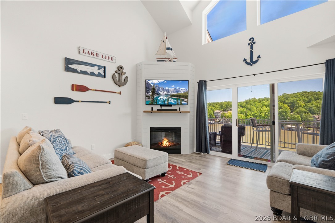 Lochhaven Condominium Subdiv - Residential