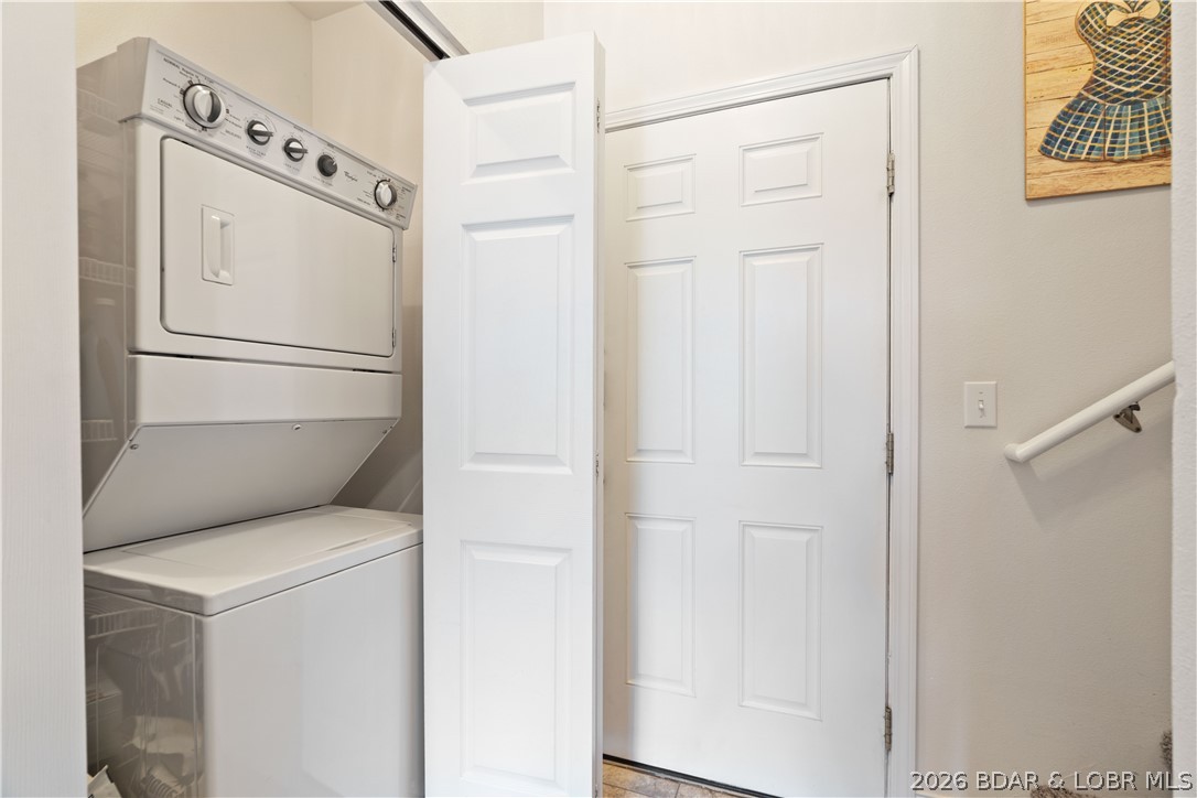 Lochhaven Condominium Subdiv - Residential