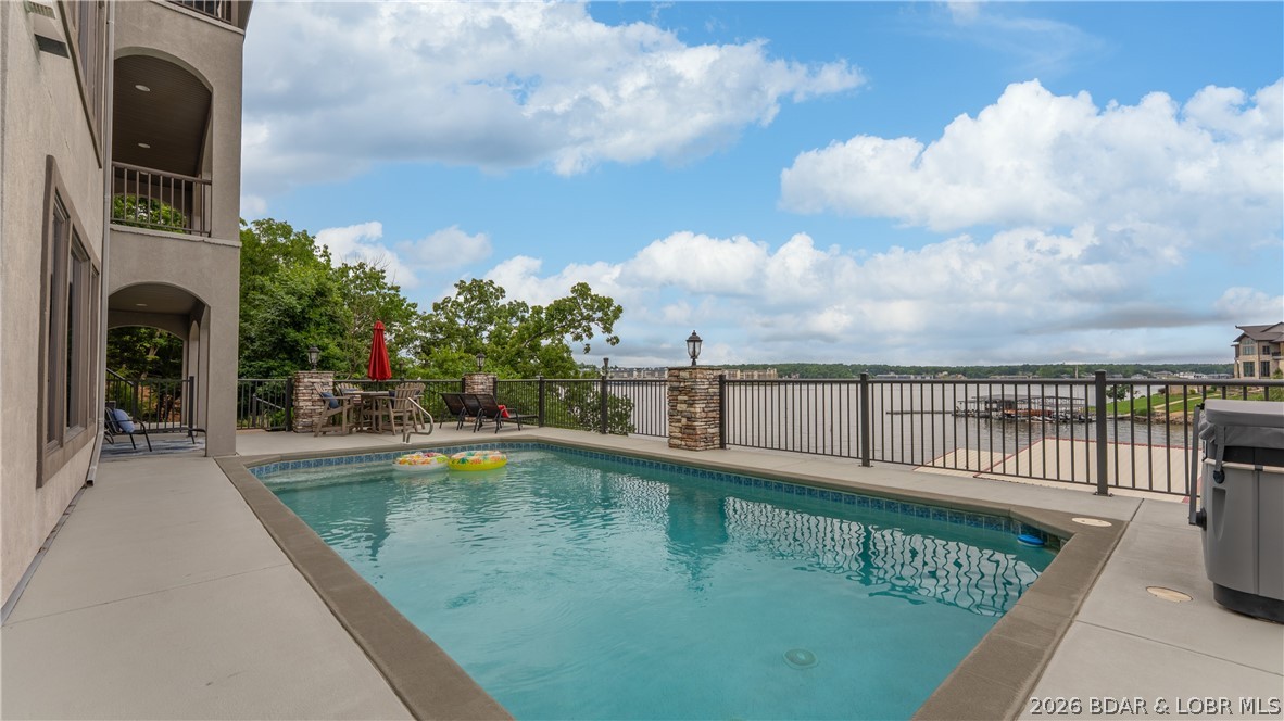 Forestridge Village At Shawnee - Residential