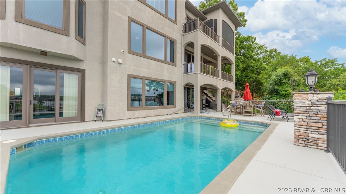 Forestridge Village At Shawnee - Residential