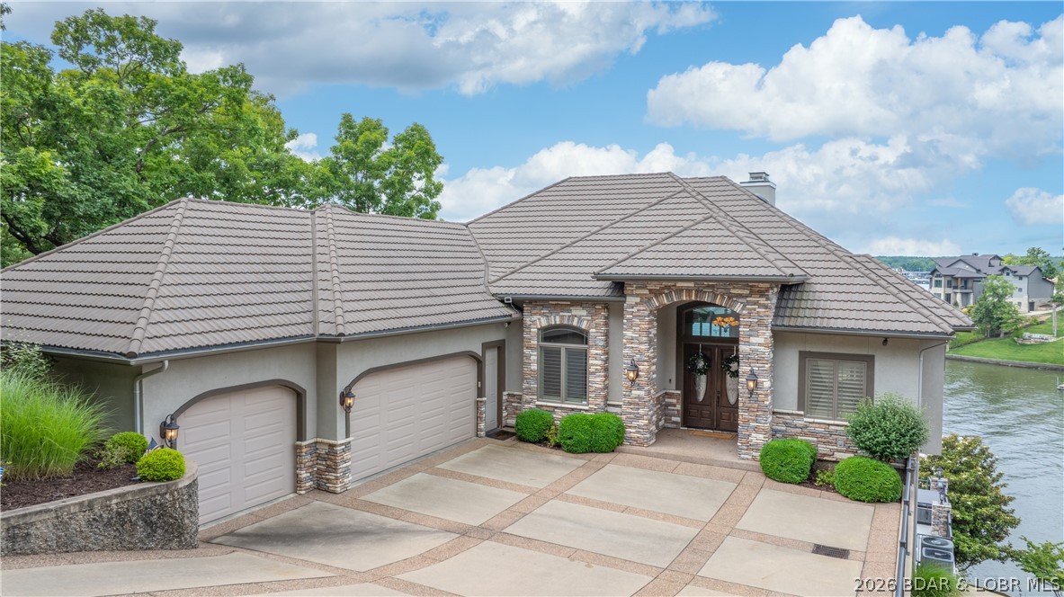 Forestridge Village At Shawnee - Residential