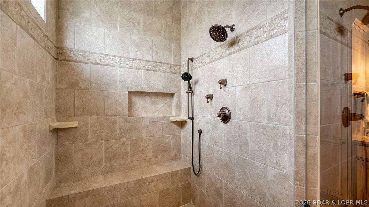 Forestridge Village At Shawnee - Residential