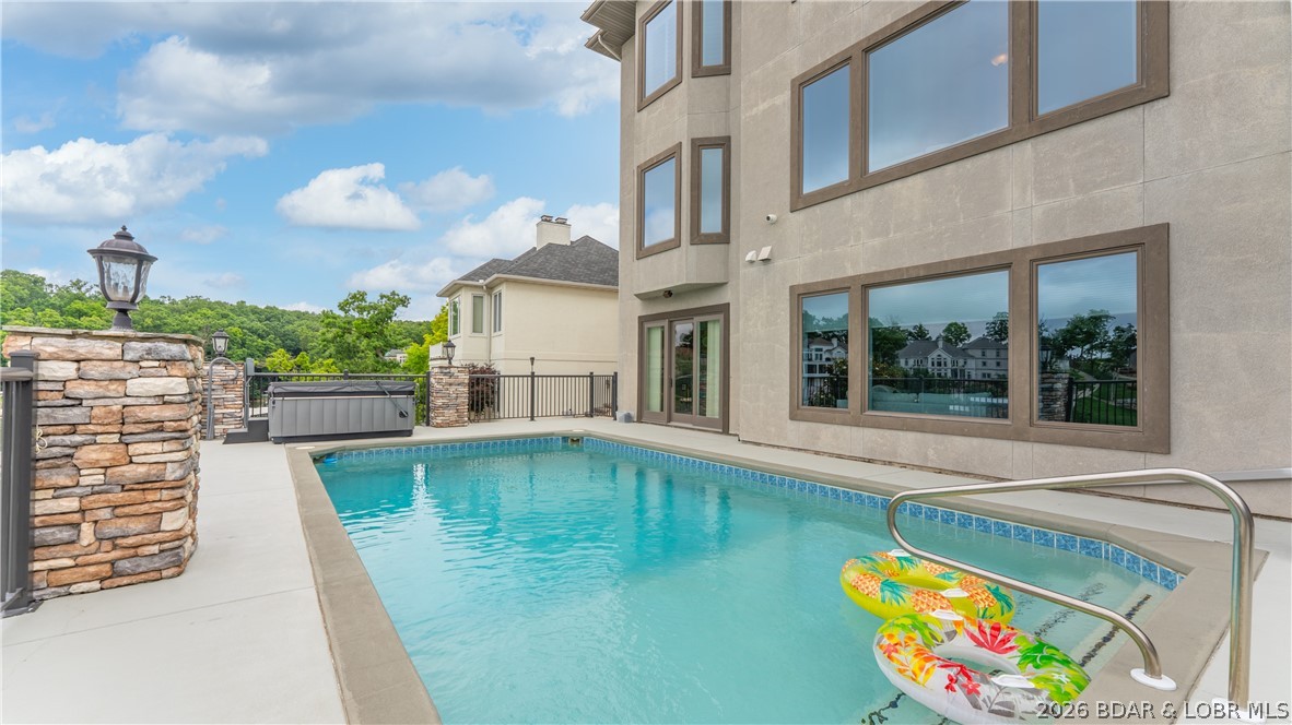 Forestridge Village At Shawnee - Residential