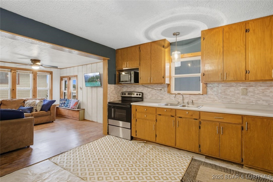 Long Acres - Residential