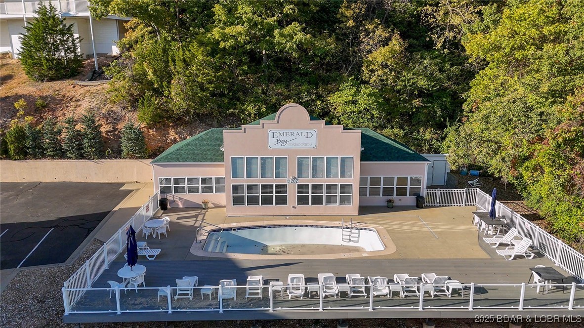 Emerald Bay Condominium - Residential