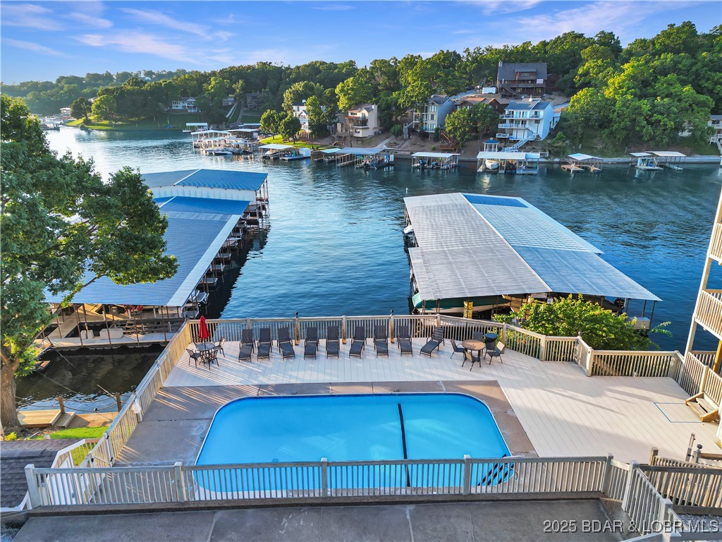 Indian Pointe Condominium - Residential