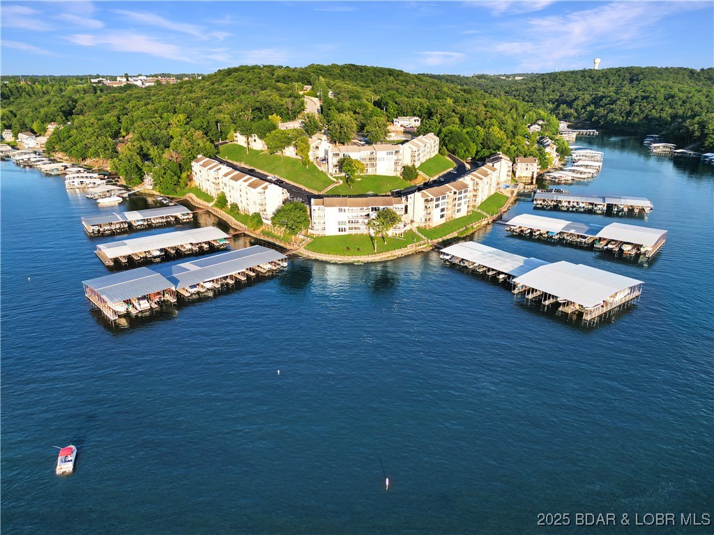 Indian Pointe Condominium - Residential