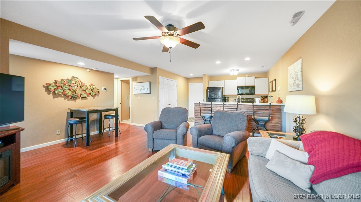 Indian Pointe Condominium - Residential