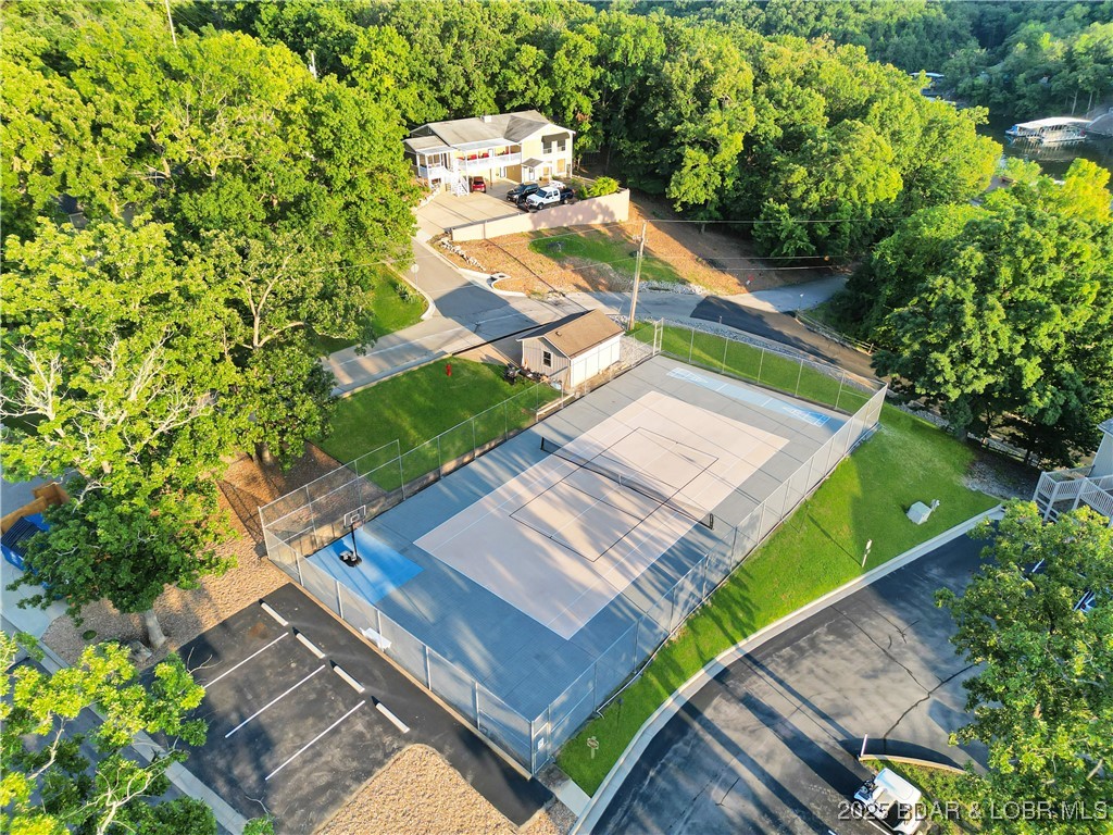 Indian Pointe Condominium - Residential