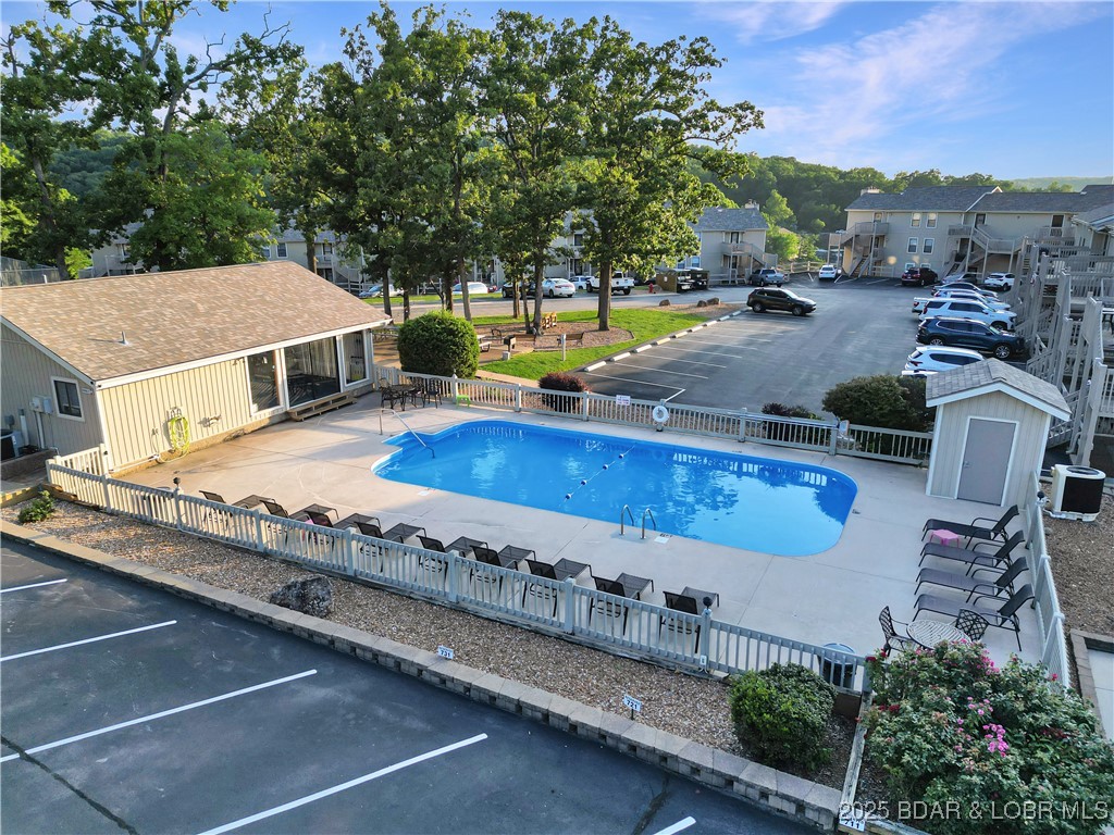 Indian Pointe Condominium - Residential