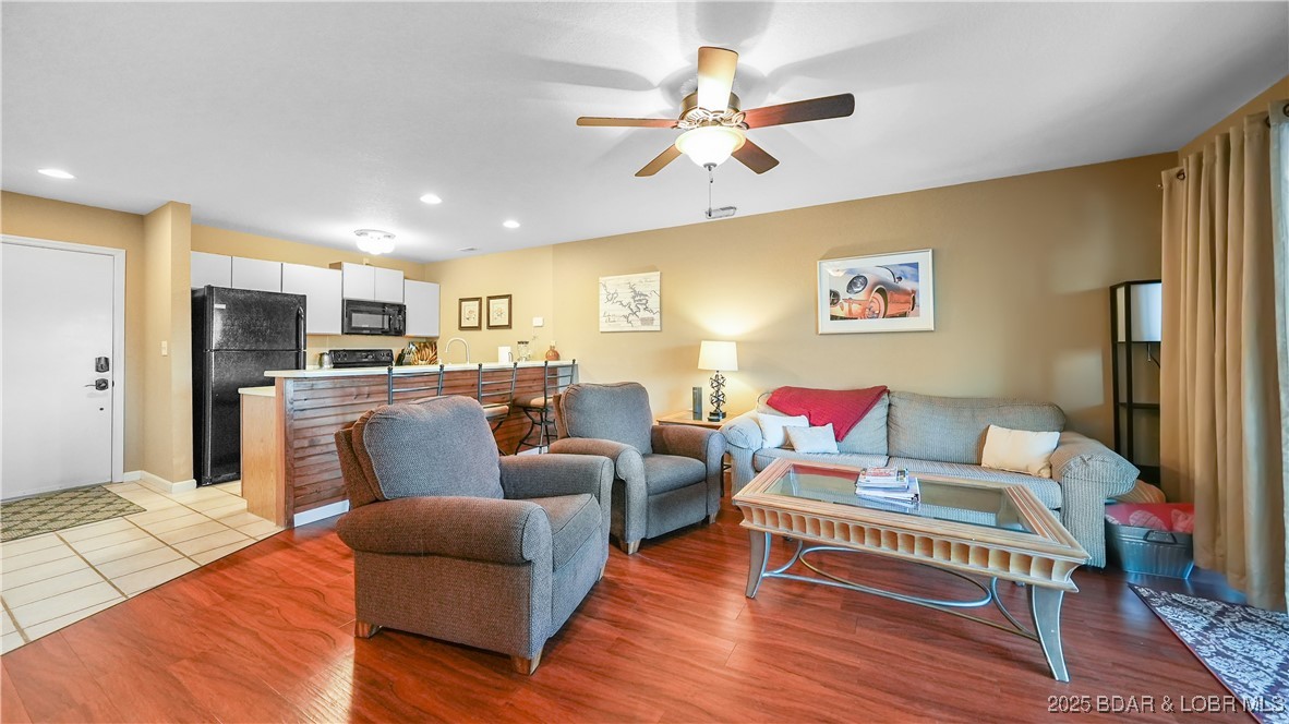 Indian Pointe Condominium - Residential