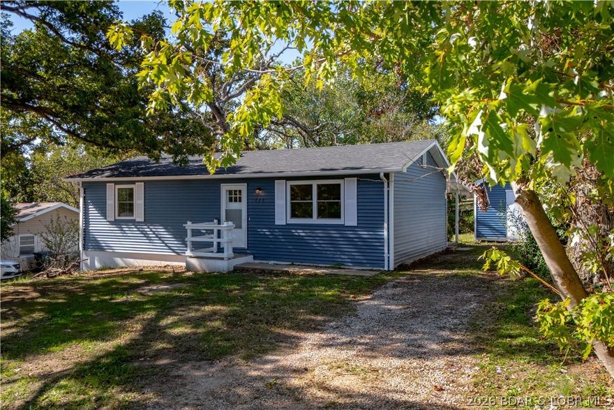 Welcome to your beautifully redone 2-bedroom, 1.5-bath home conveniently located in the heart of Camdenton!
This charming property has been fully renovated from top to bottom, featuring brand-new stainless steel
appliances, fresh finishes, and modern touches throughout. Enjoy an ideal location close to schools,
restaurants, shops, and local amenities, making everyday living a breeze. Whether you’re searching for the
perfect starter home or a smart long-term investment, this property checks all the boxes. Step outside to find a
matching storage shed in the fenced in backyard, a versatile space with endless potential for a workshop,
studio, or additional storage. Don’t miss your chance to own a move-in-ready home with style, comfort, and
convenience — all in one incredible package!