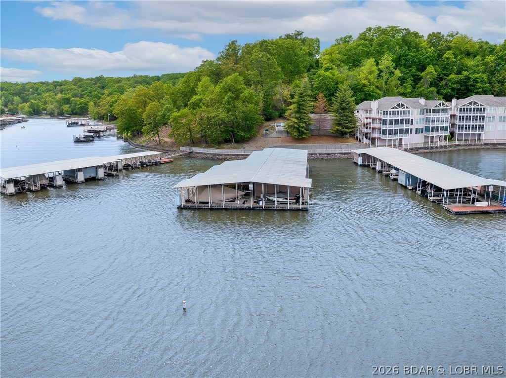 Horizons Condominiums - Residential