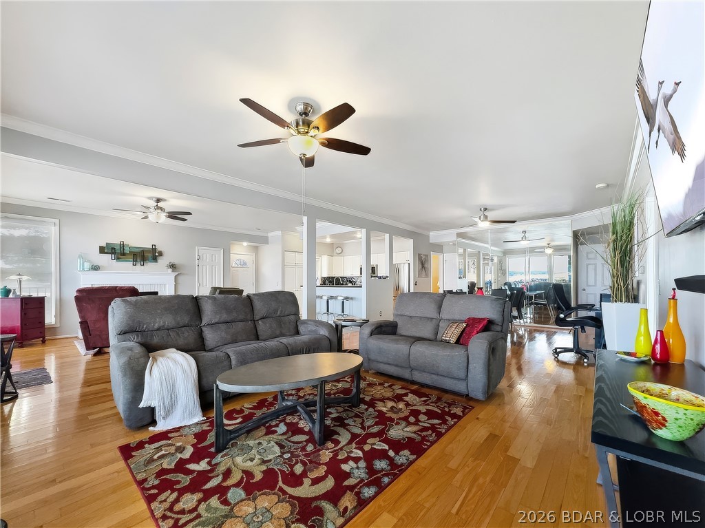 Horizons Condominiums - Residential