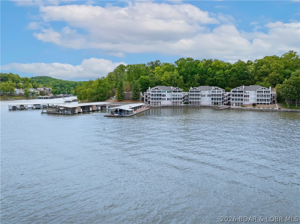 Horizons Condominiums - Residential
