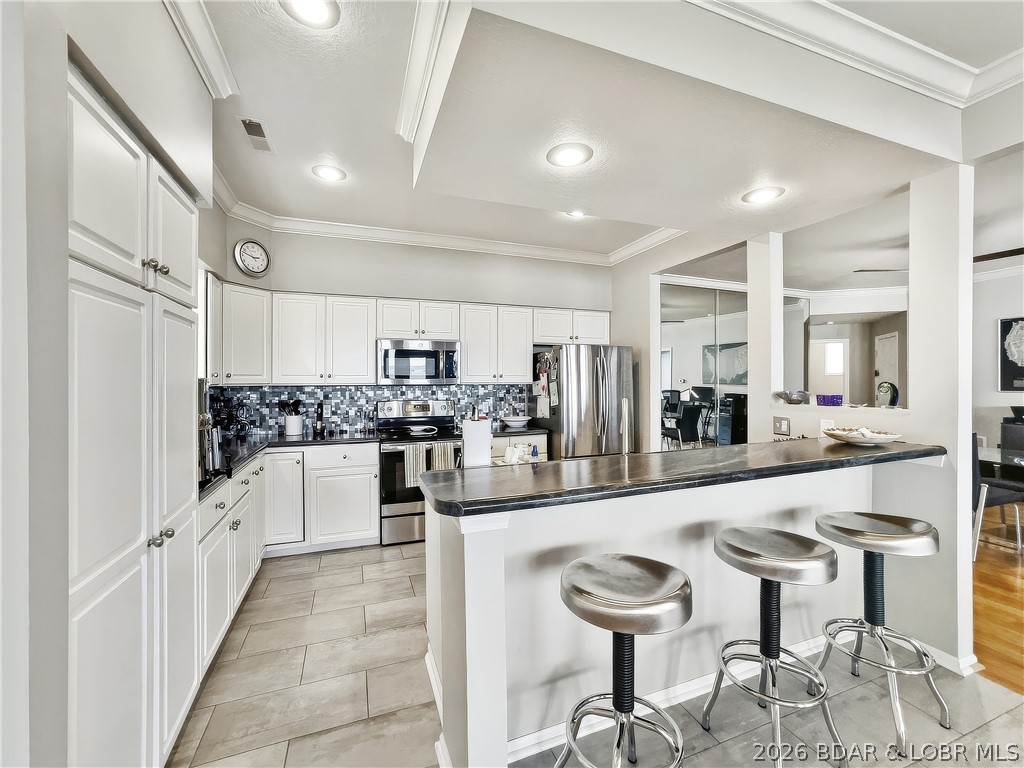 Horizons Condominiums - Residential