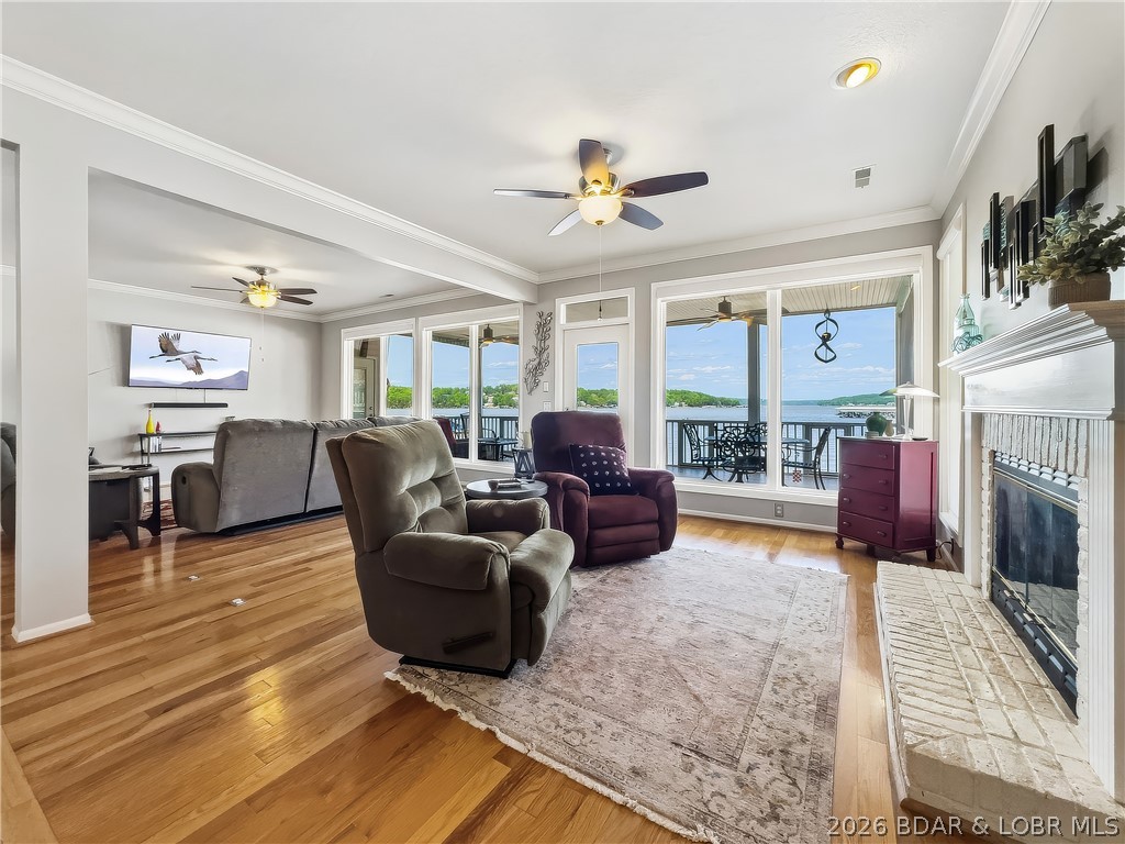 Horizons Condominiums - Residential
